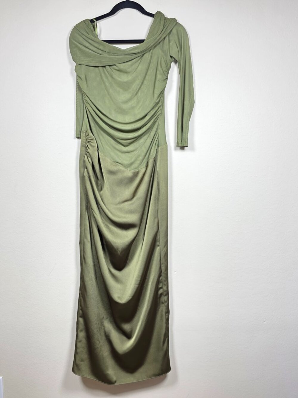 Elle Zeitoune Amy Off The Shoulder Gown Size Large US 10 MSRP $280 - Picture 4 of 11